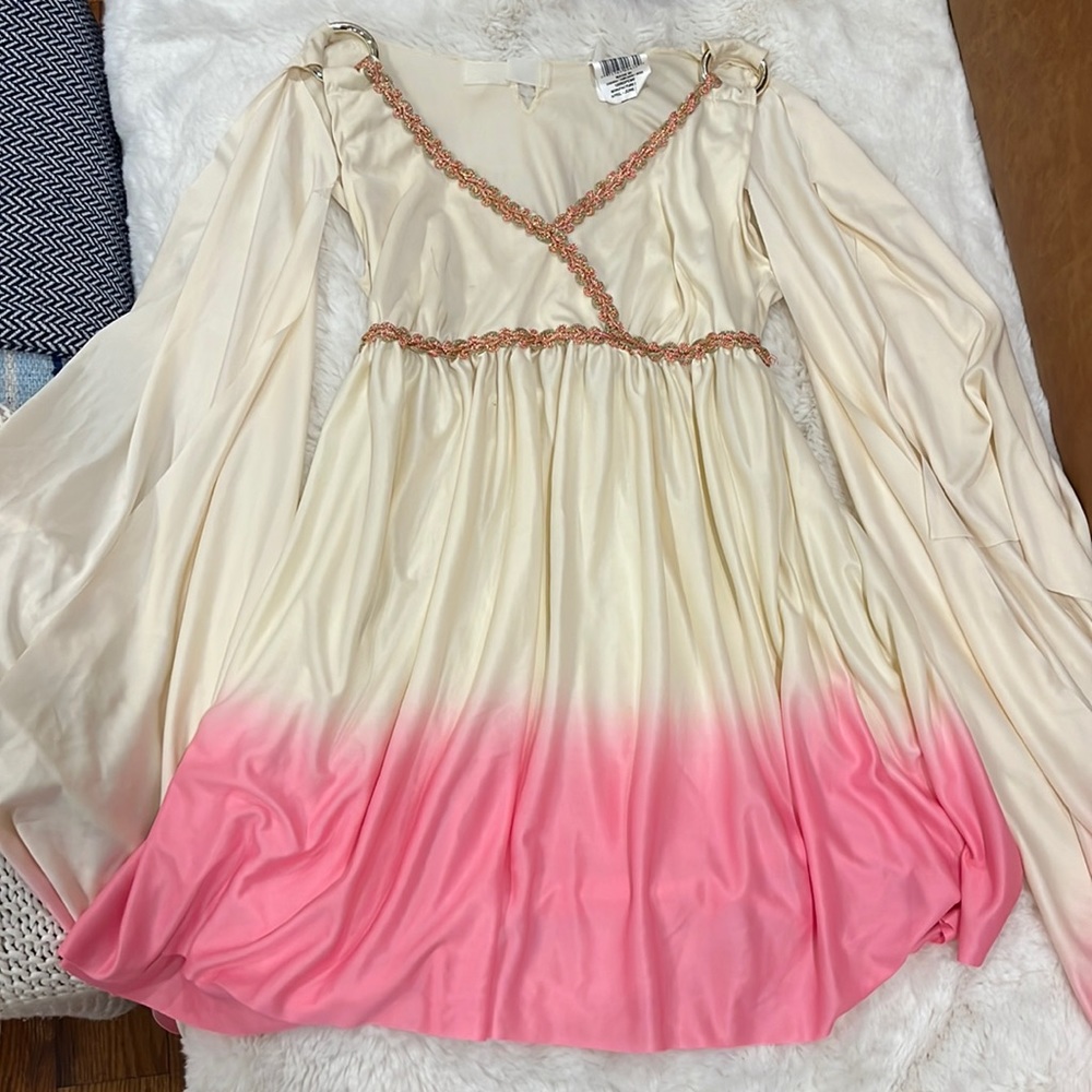 Venus or Greek goddess costume with open sleeves